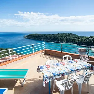 villa-la-terrazza-sul-mare.it-tuscanyhotel.com/