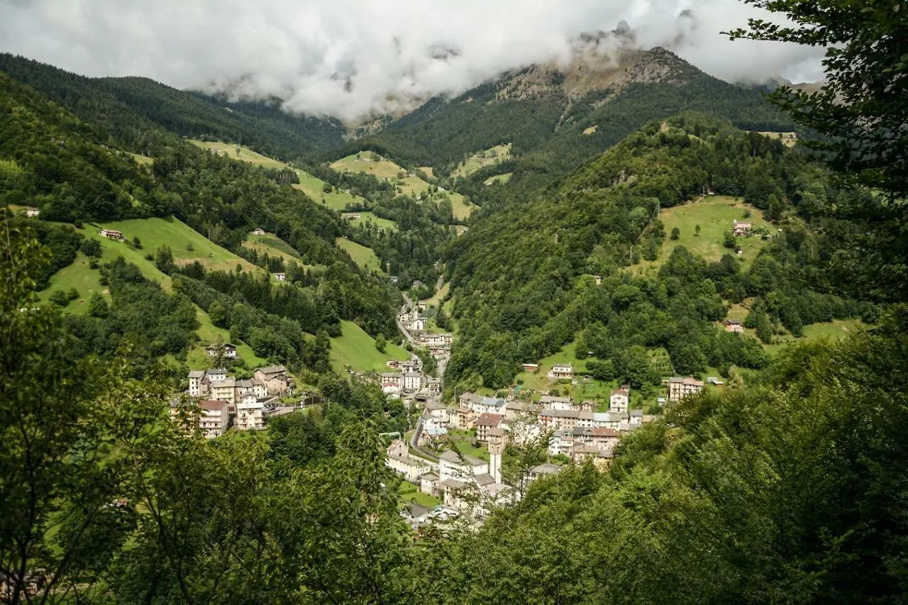 Lejlighedshotel Albergo Diffuso Ornica Nel Cuore Italien
